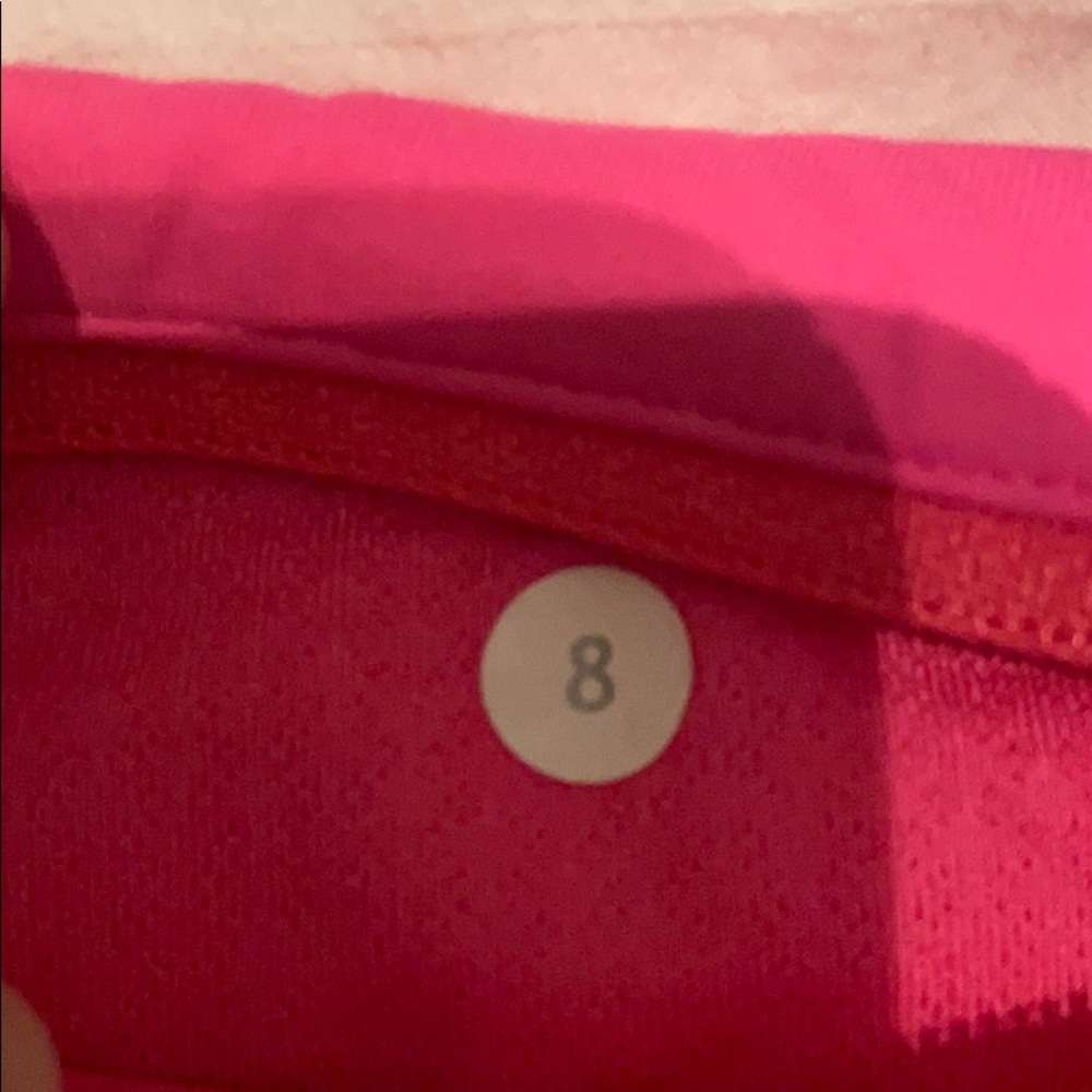Lululemon - Picture 3 of 3